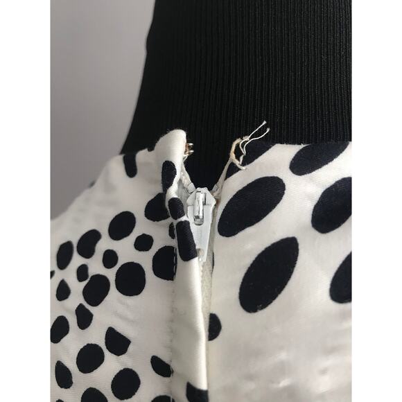 Abe Schrader 1960s short sleeved MOD black and white V-neck calf length dress - Picture 4 of 9
